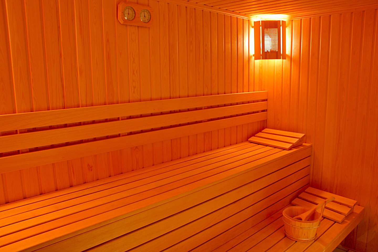 Aqua Azur Hotel-Sauna.jpg