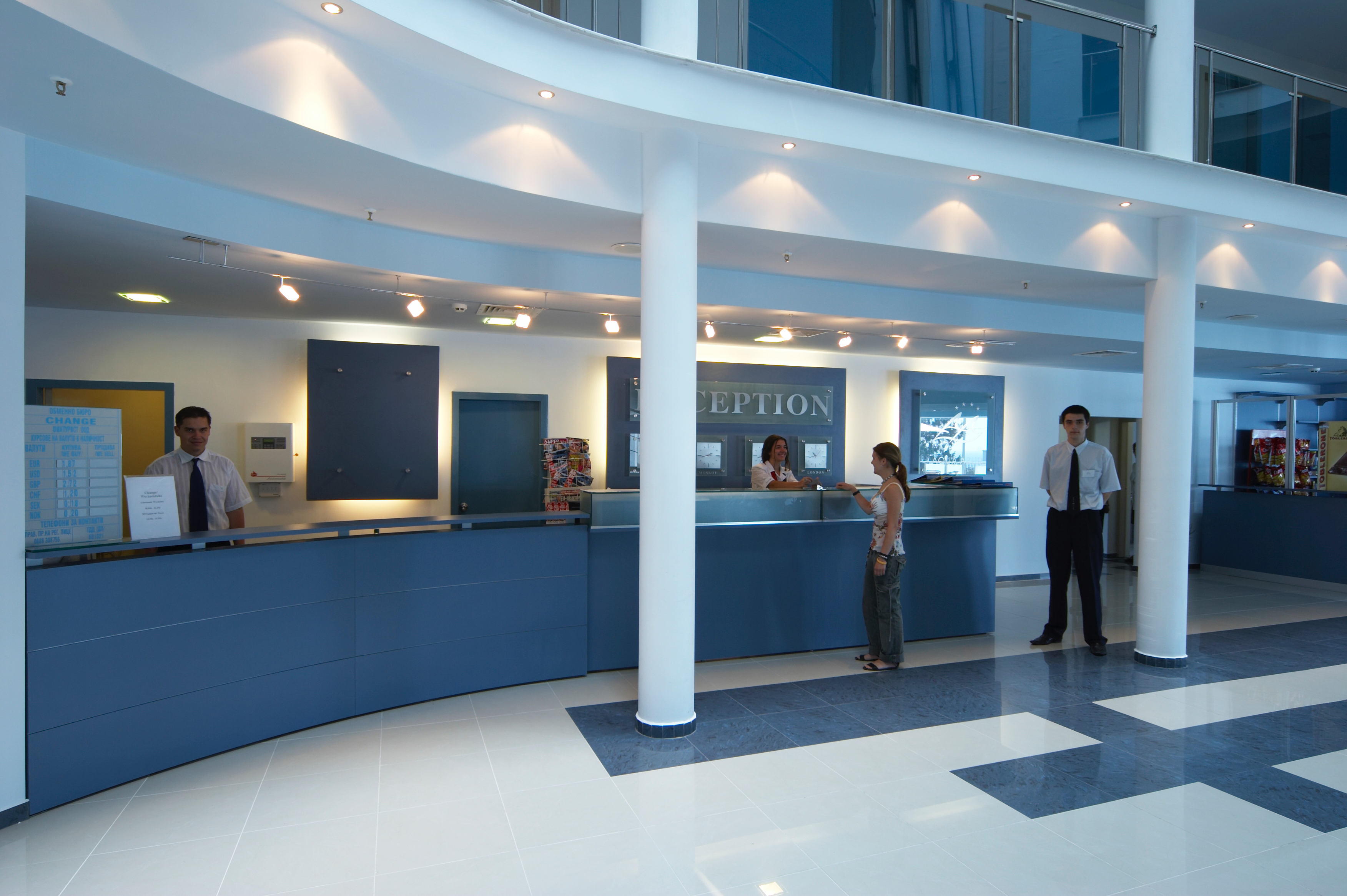 Hotel Aqua Azur-Recepcija.jpg