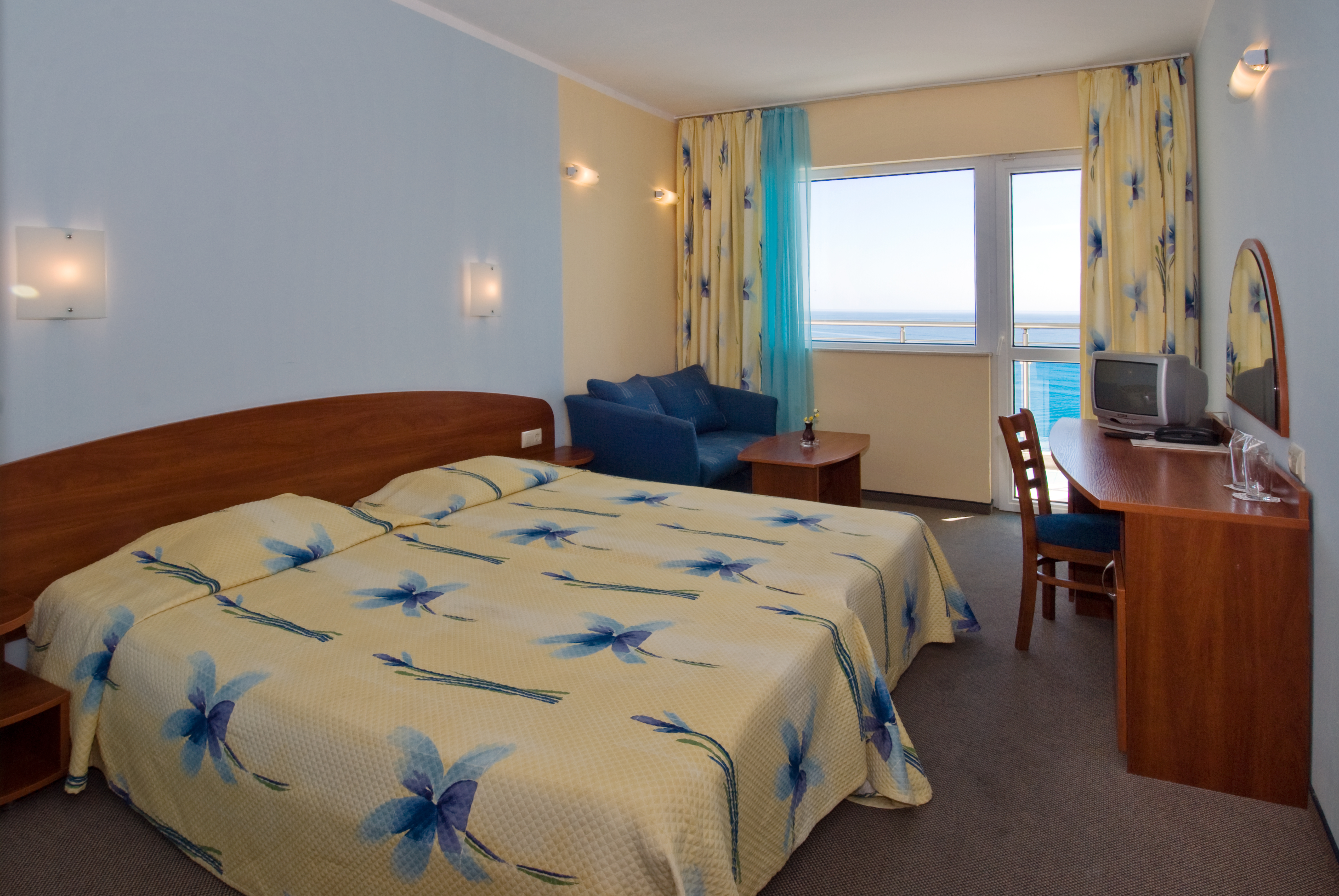 Paraizo Beach hotel dvokrevetna soba.jpg
