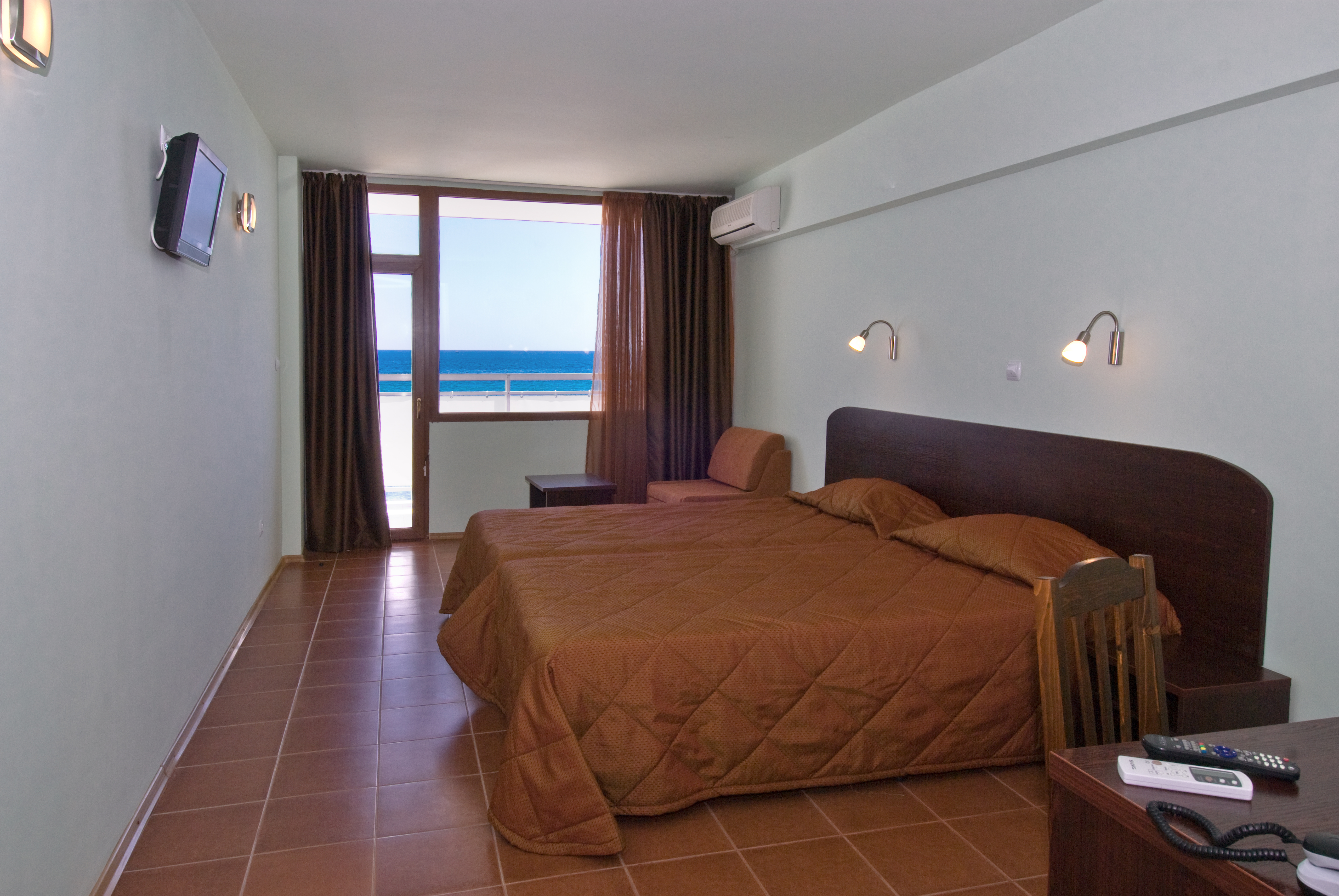 Paraizo Beach hotel spavaca soba.jpg