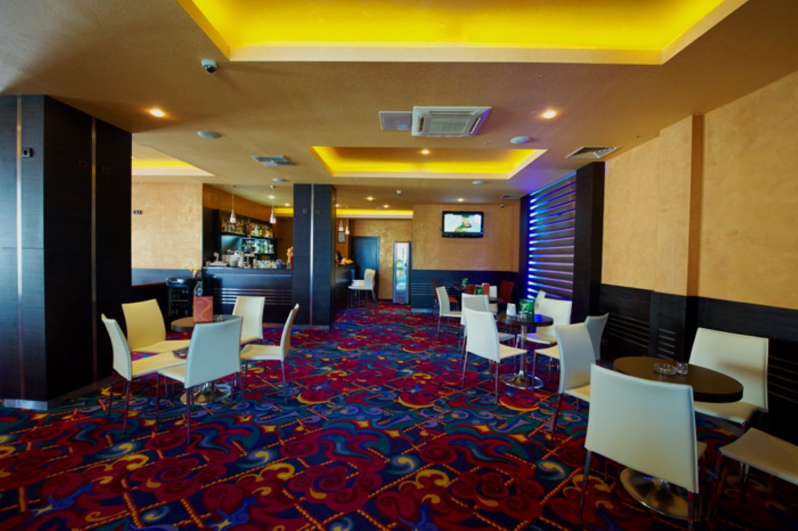 Paradise hotel lobi.jpg