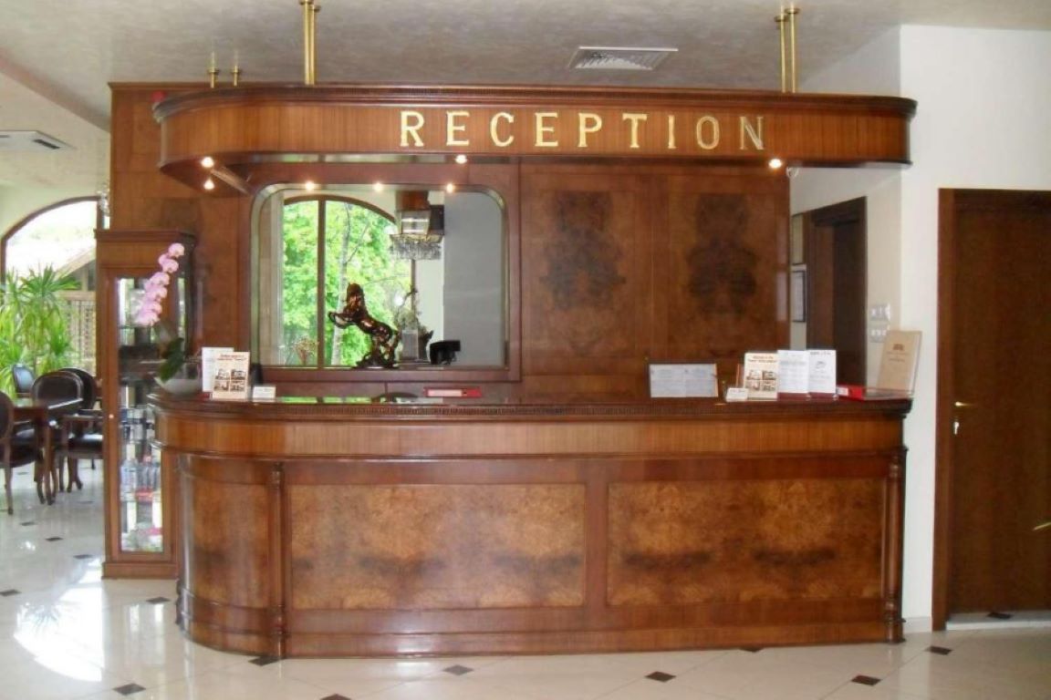 Hanat Hotel-Recepcija.jpg