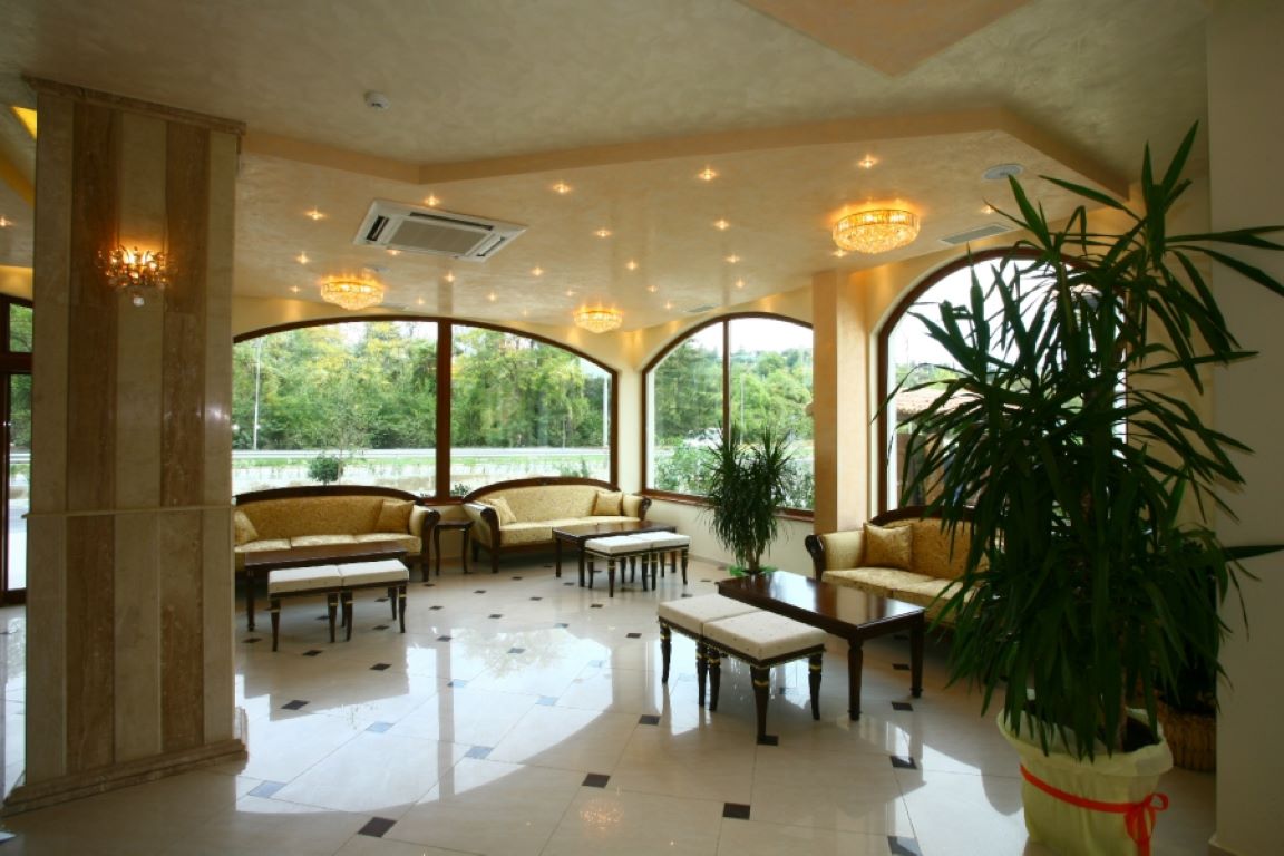 Hotel Hanat-Lobby.jpg