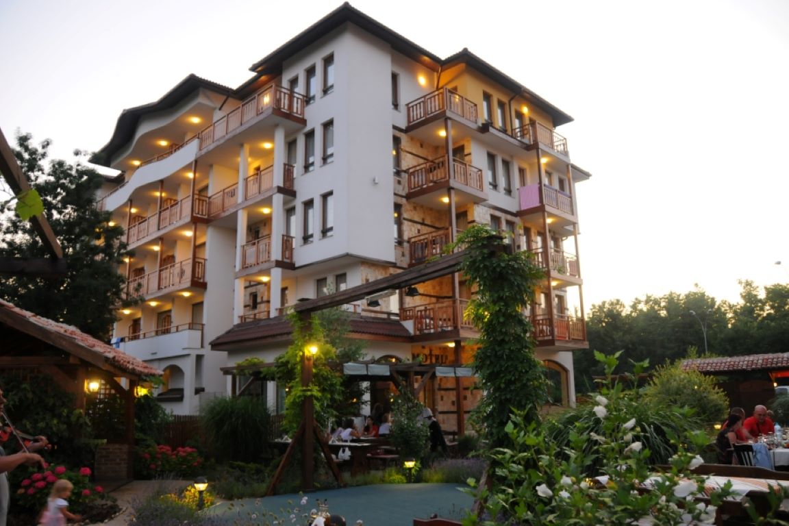 Hotel Hanat-Zgrada hotela.jpg