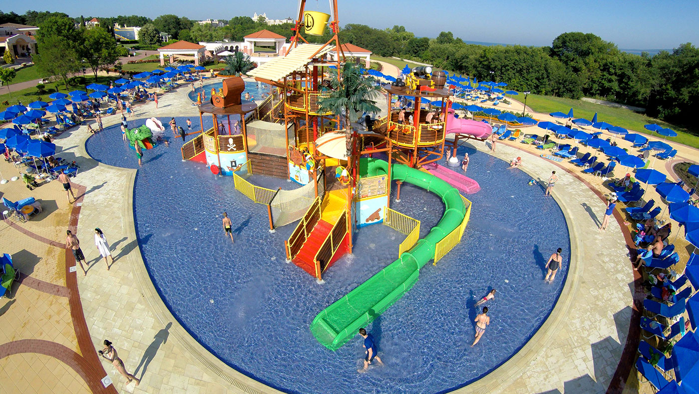 Marina Royal Palace-Aqua park.jpg