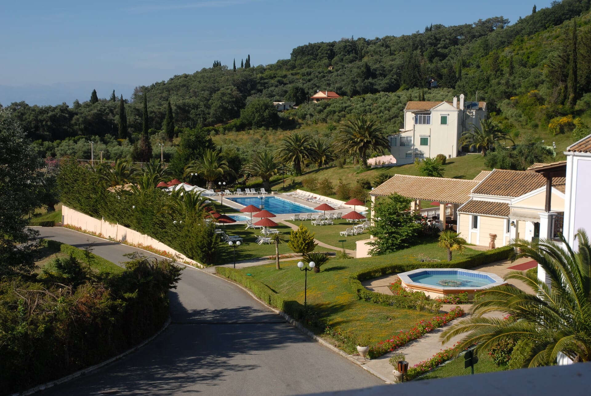 Rebeccas Villa hotel spoljasnji izgled.jpg