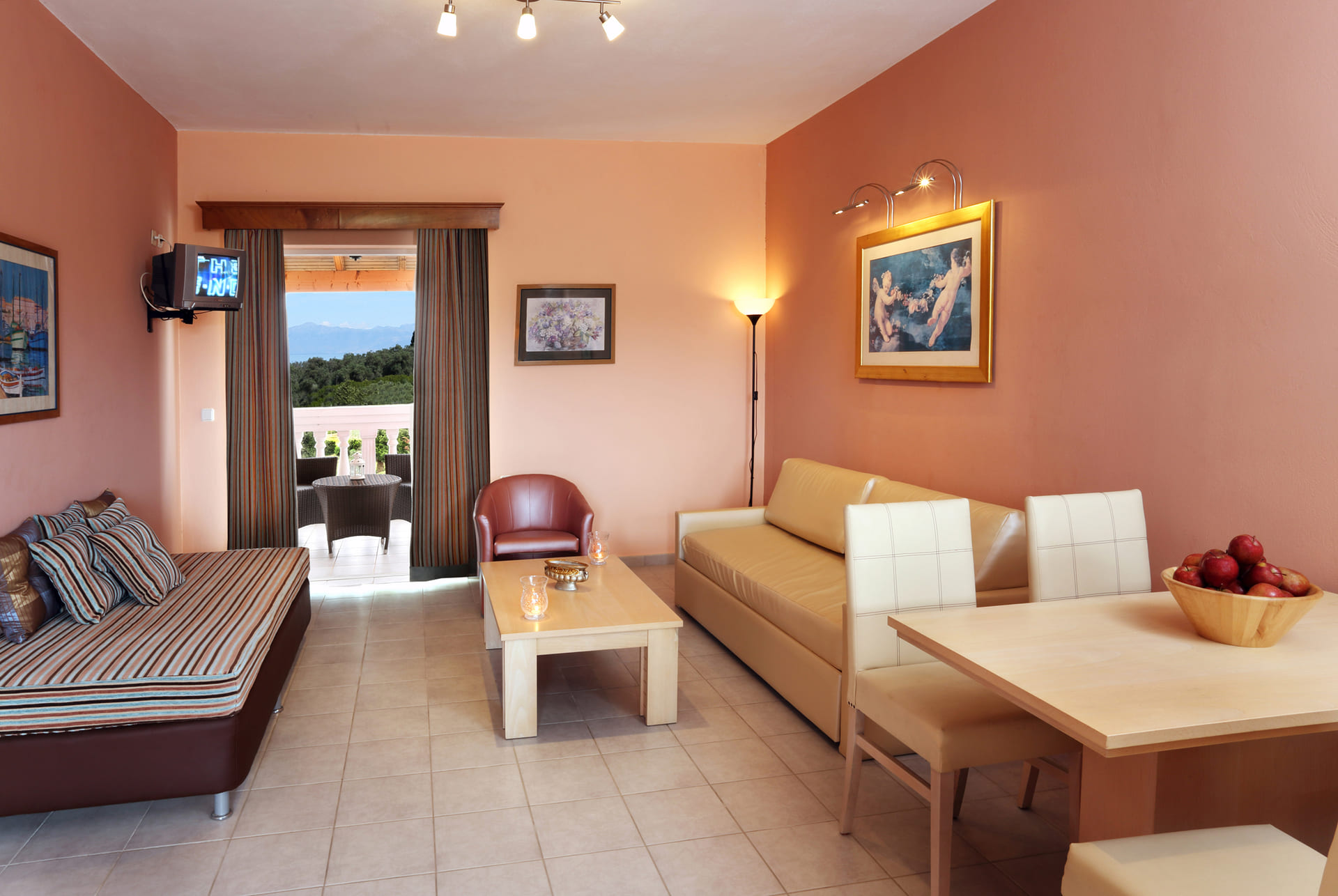 Rebeccas Village apartman.jpg