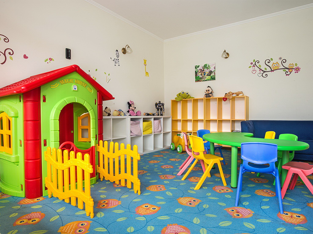 Hotel Miramar Kavaci-Decija igraonica.jpg