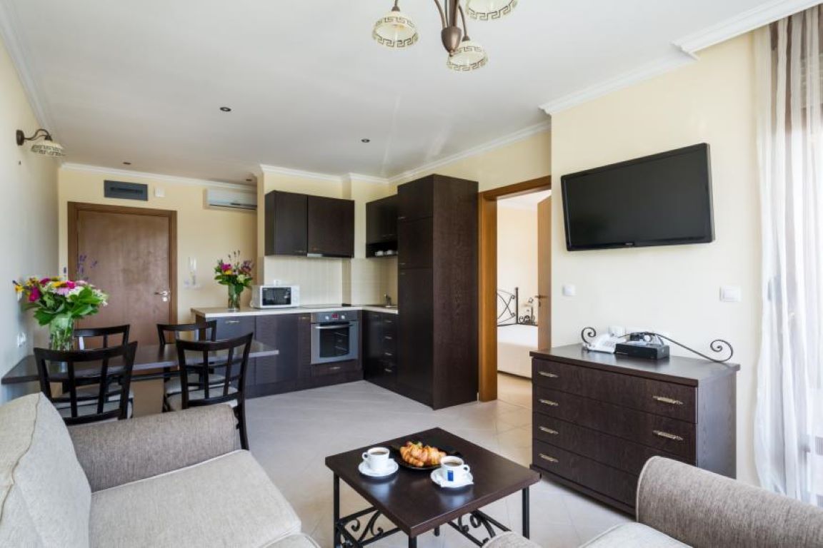 Santa Marina Hotel-Dvosoban apartman more.jpg