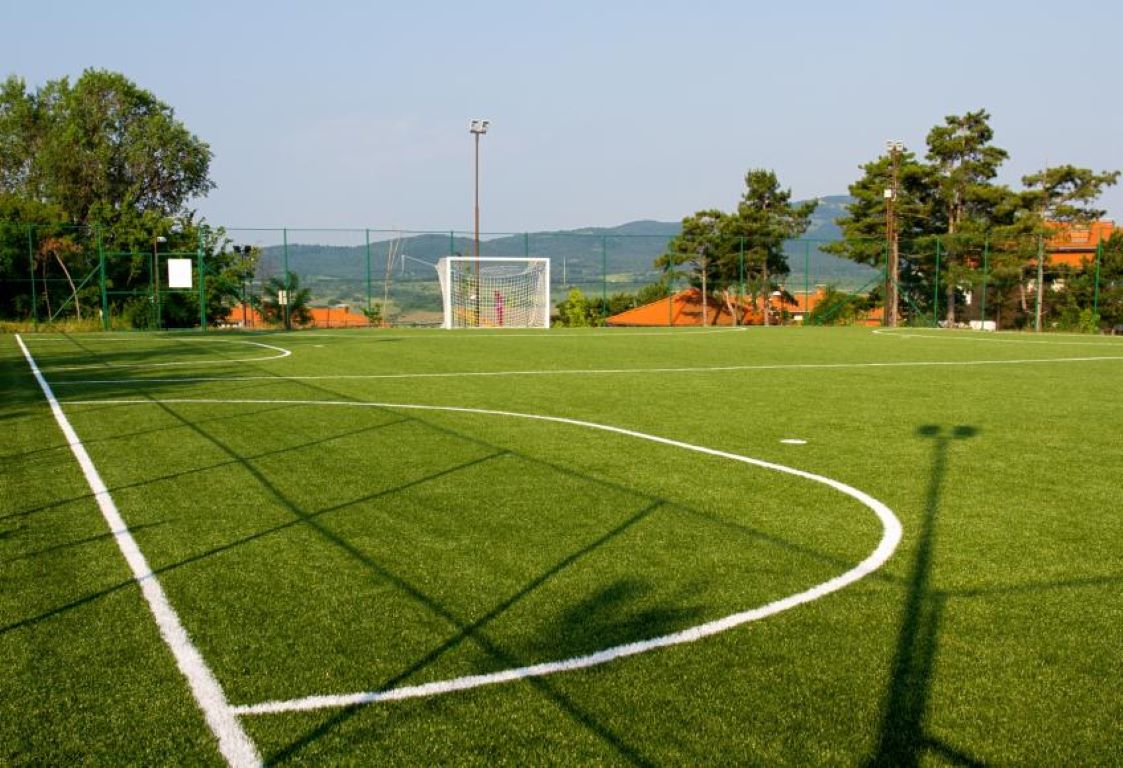 Santa Marina Hotel-Teren za mali fudbal.jpg