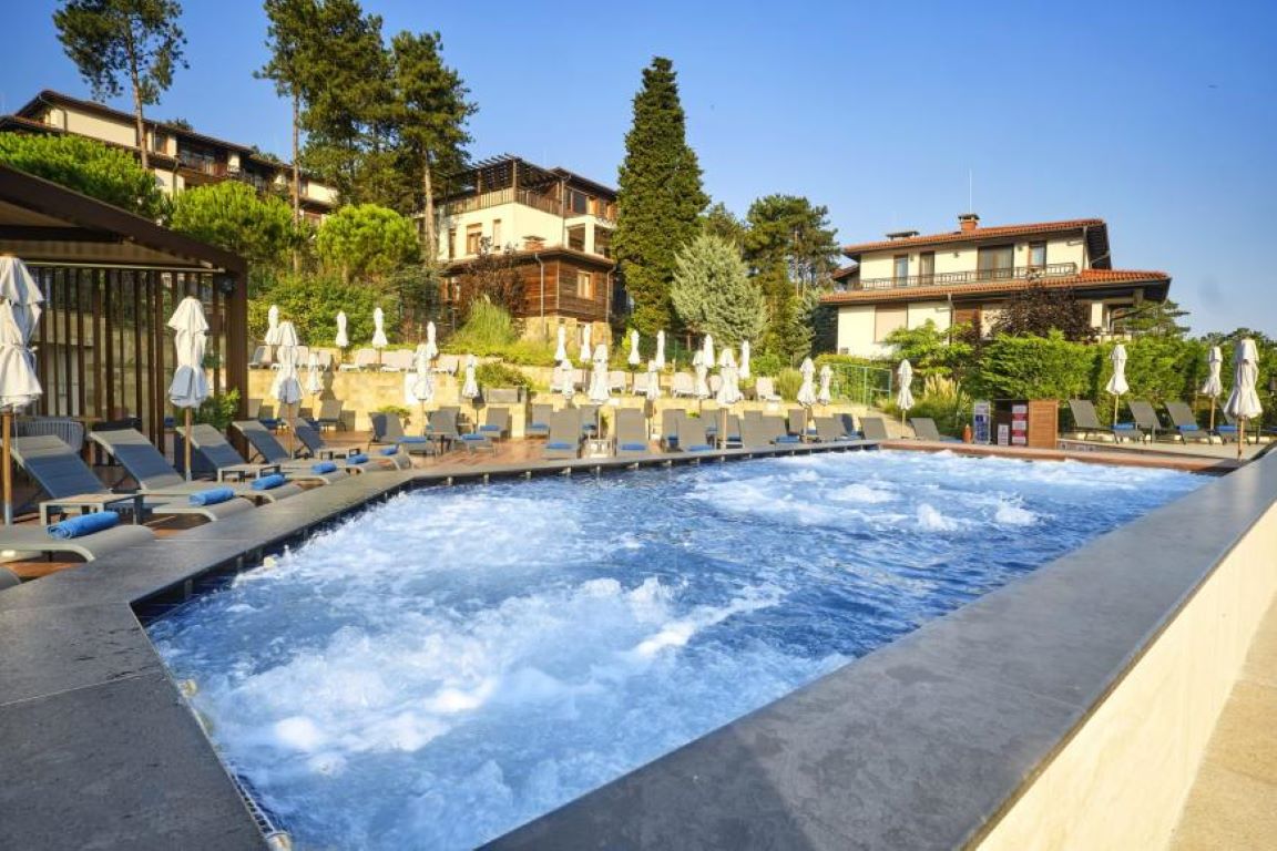 Hotel Viva Mare Beach-Djakuzi.jpg