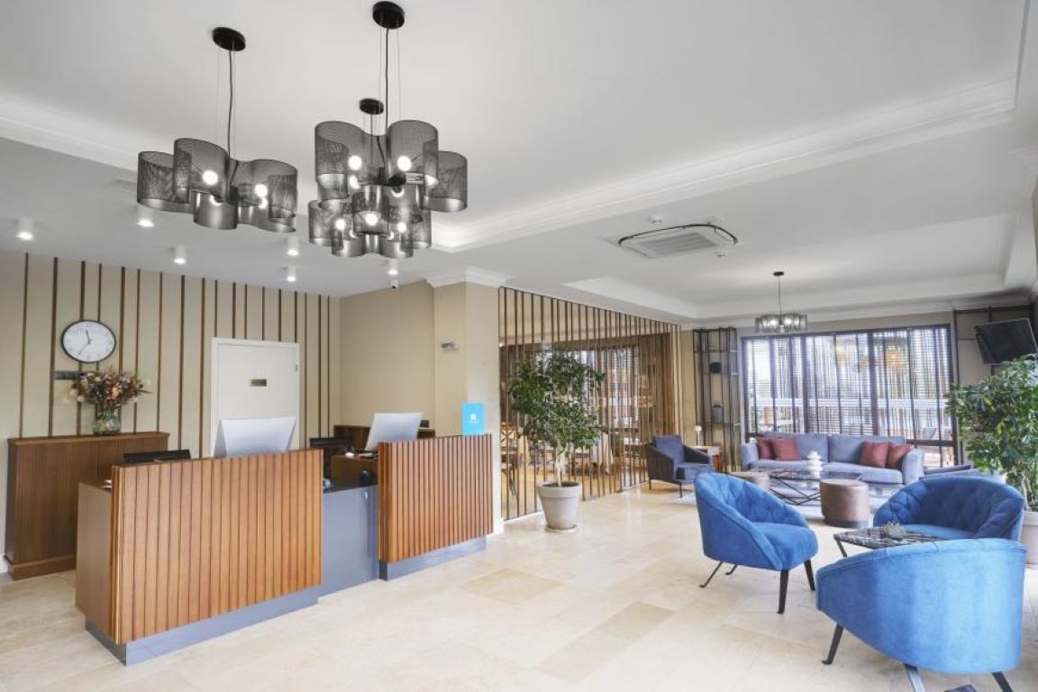 Viva Mare Beach Hotel-Recpcija.jpg