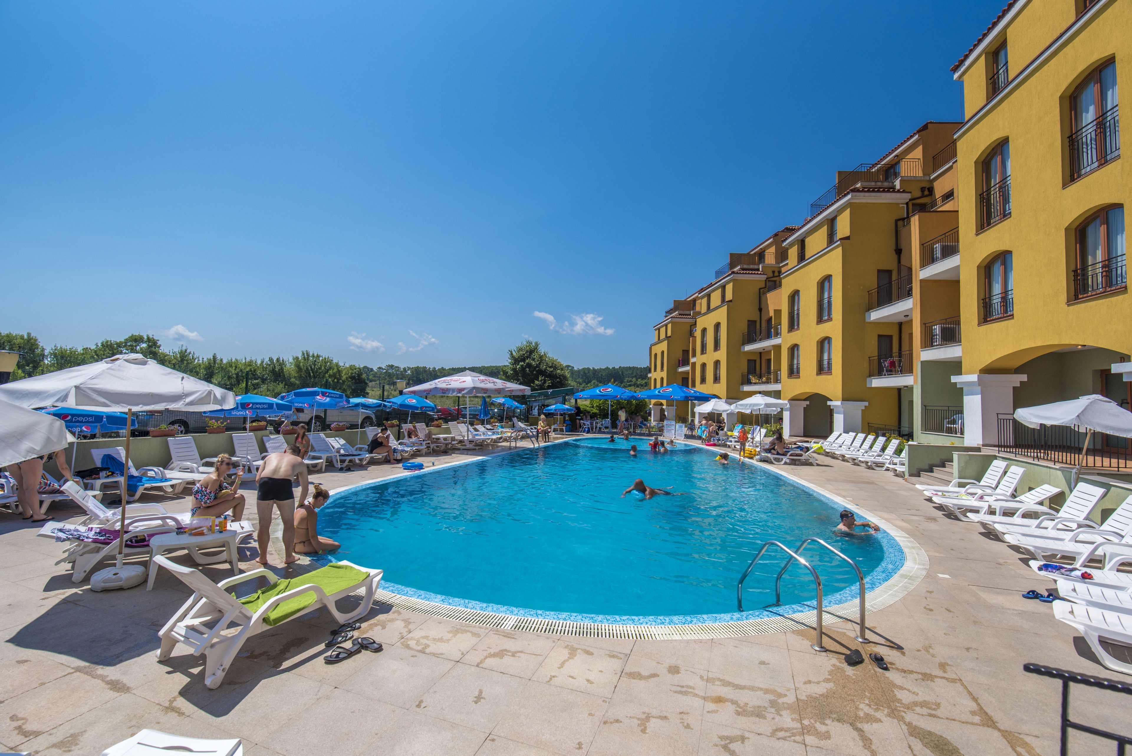 Hotel Serena Residence-Bazen.jpg