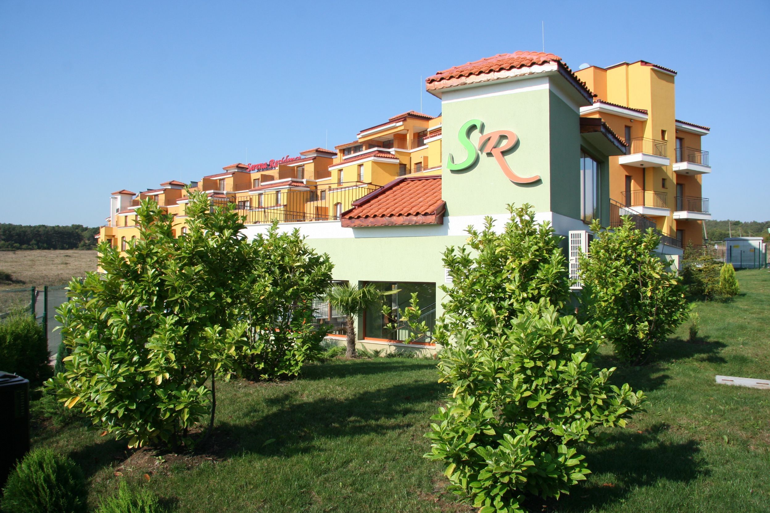 Serena Residence Hotel-Zgrada hotela.jpg