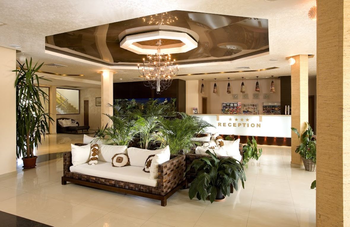 Laguna Beach Sozopol-Recepcija.jpg