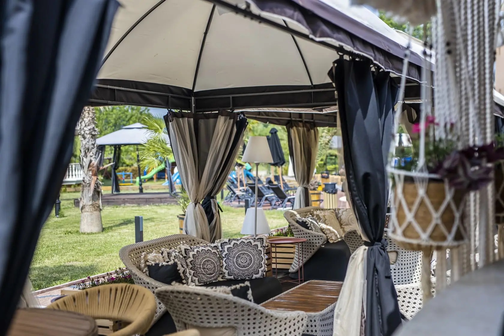 Hacienda Beach Hotel-Bar.jpg