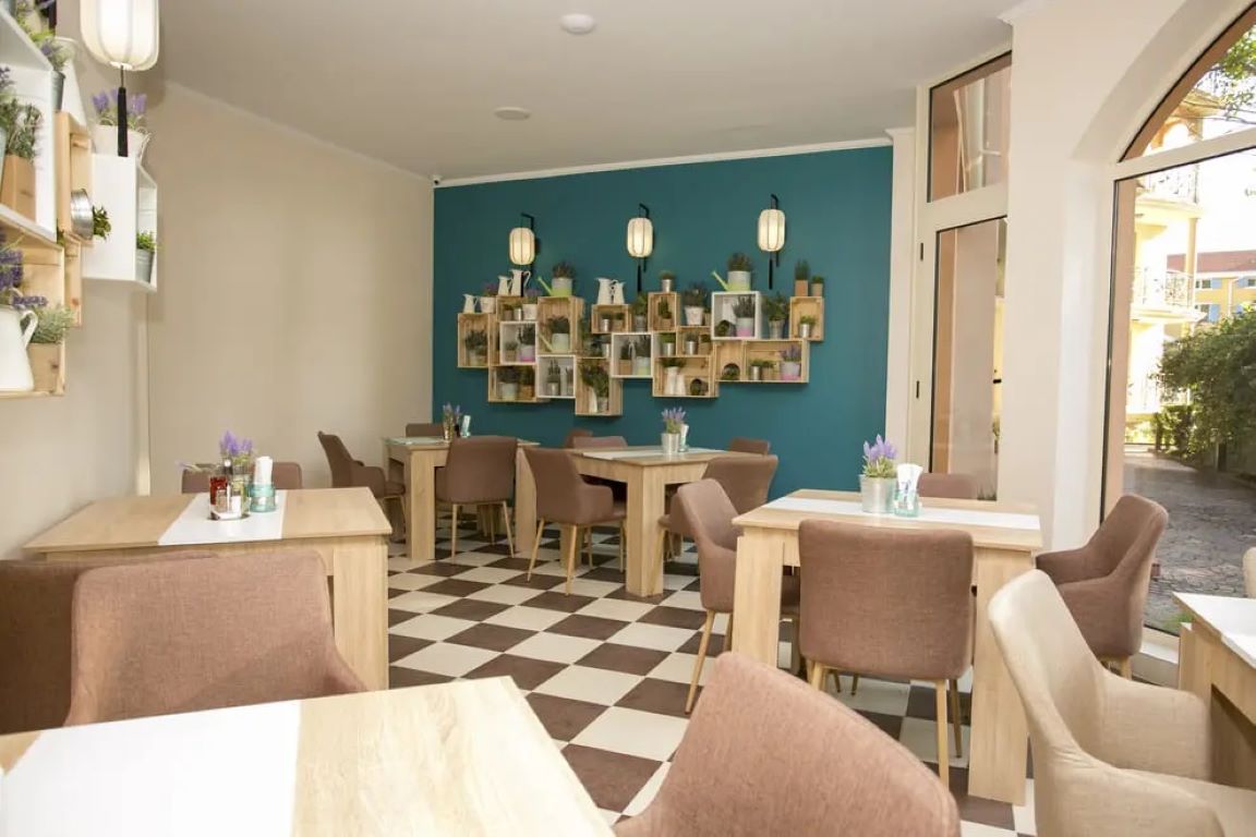 Hotel Hacienda Beach-Restoran.jpg