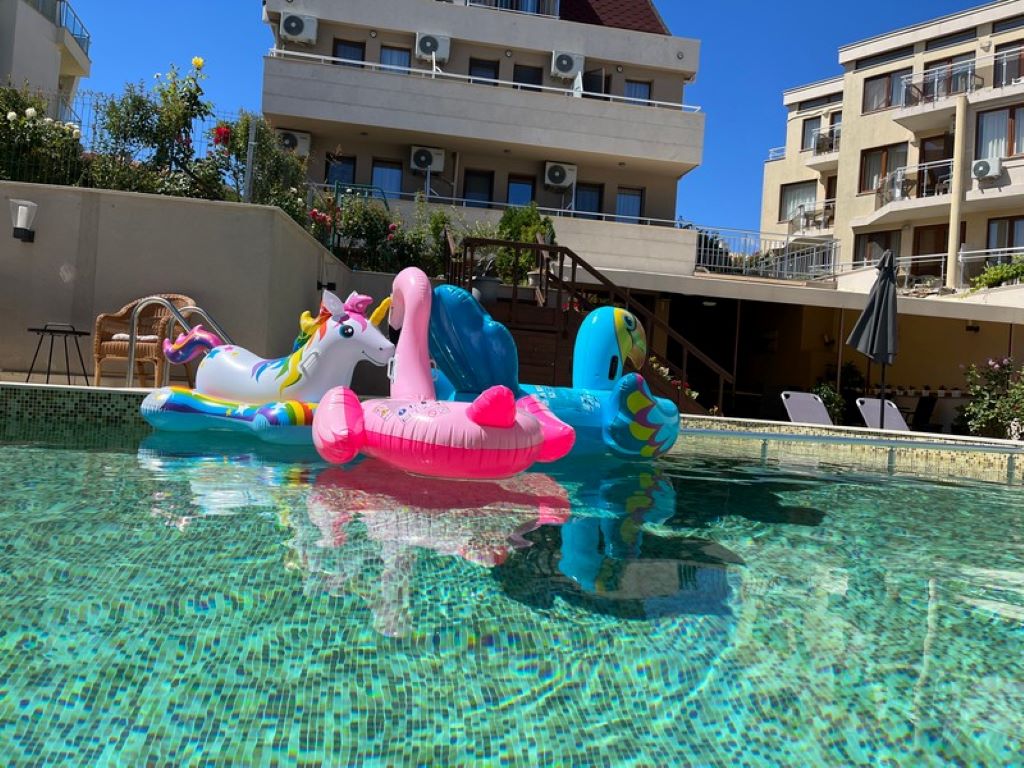 MeliaMar Hotel-Bazen.jpg