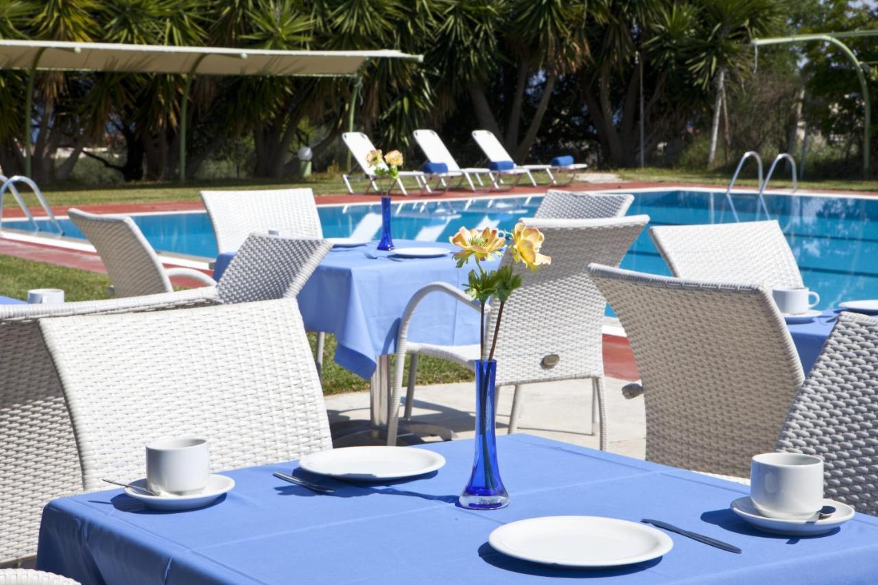 Palatino hotel terasa restorana.jpg