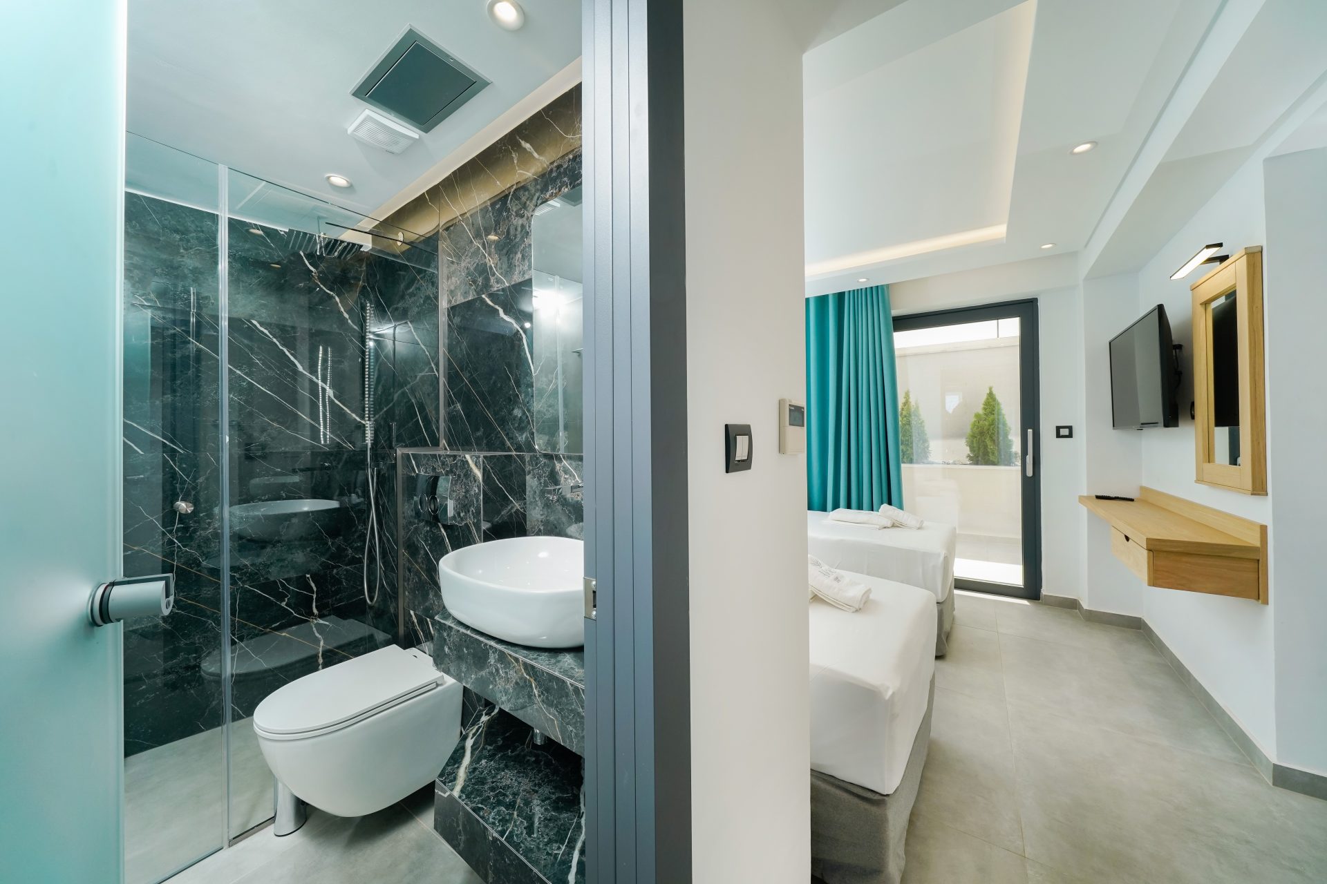 Aloe Elegant Suites kupatilo apartmana.jpg