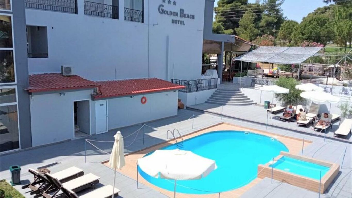 Golden Beach Metamorfosi-Bazeni.jpg