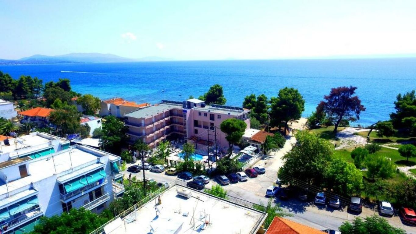 Golden beach Metamorfosi Hotel-Panorama hotela.jpg