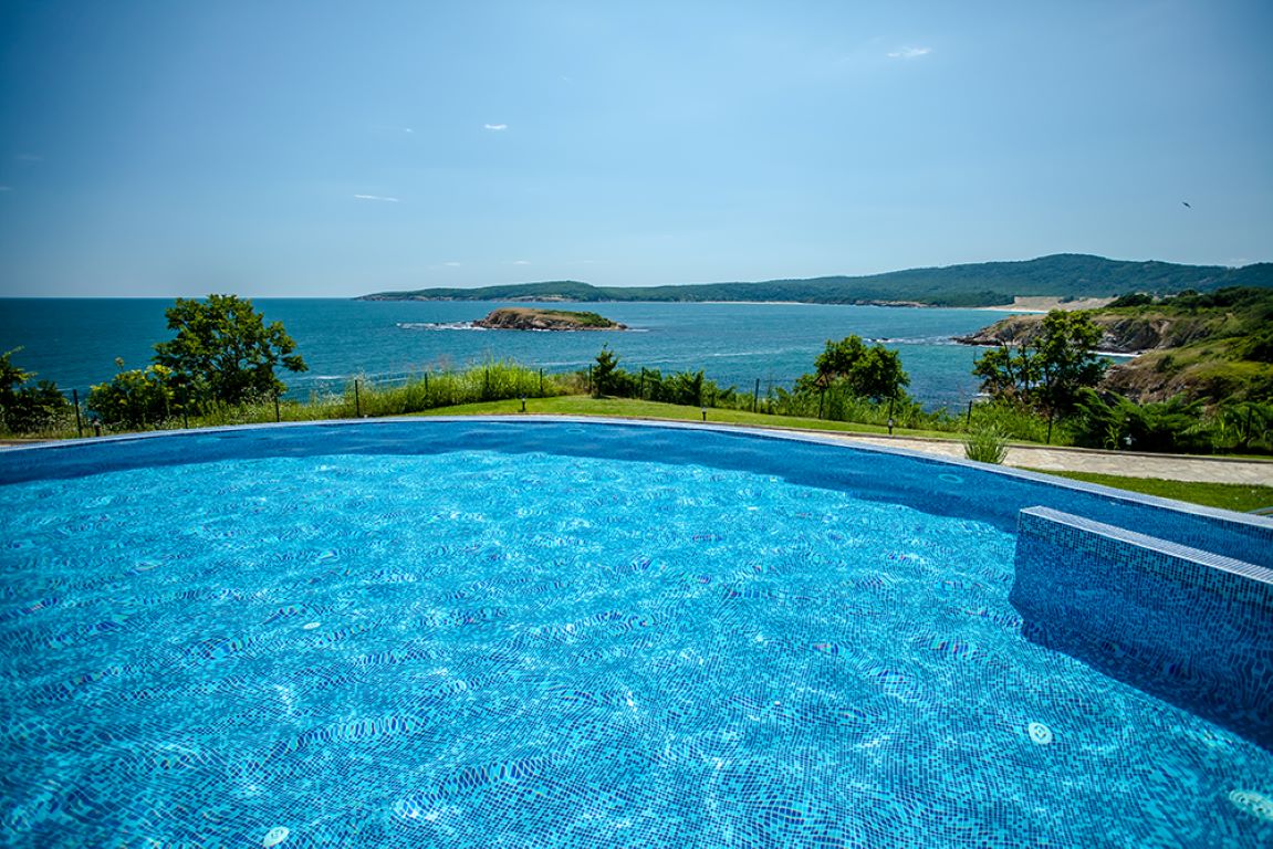 Saint Thomas-Pogled na okolinu.jpg