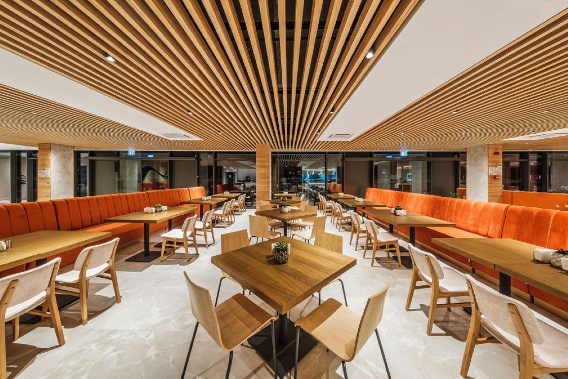 Voya Beach Resort Hotel-Snek restoran.jpg