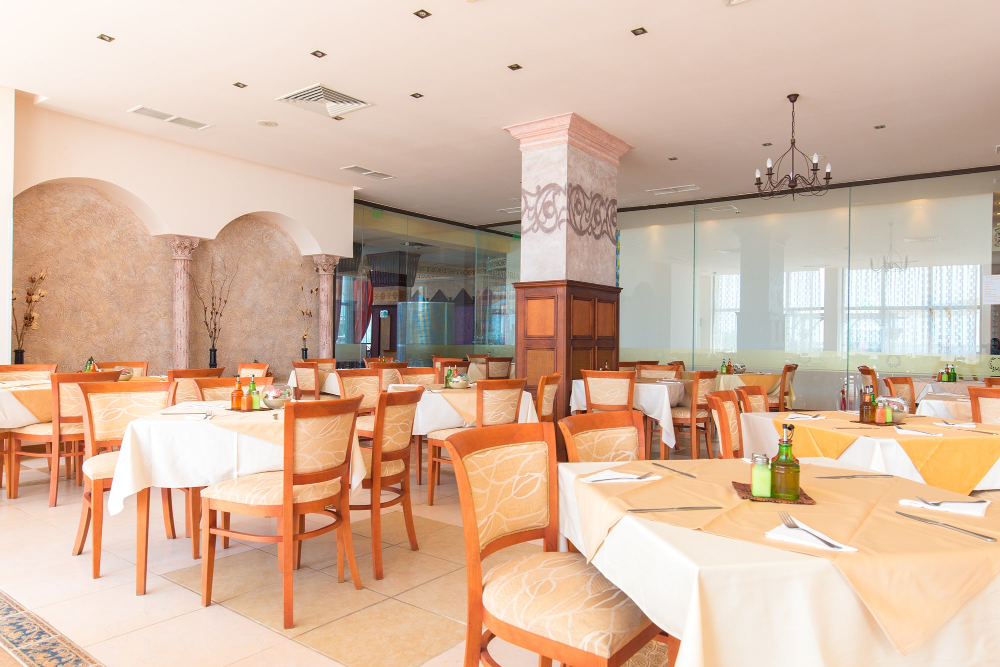 Hotel Tiva del Mar-Restoran.jpg
