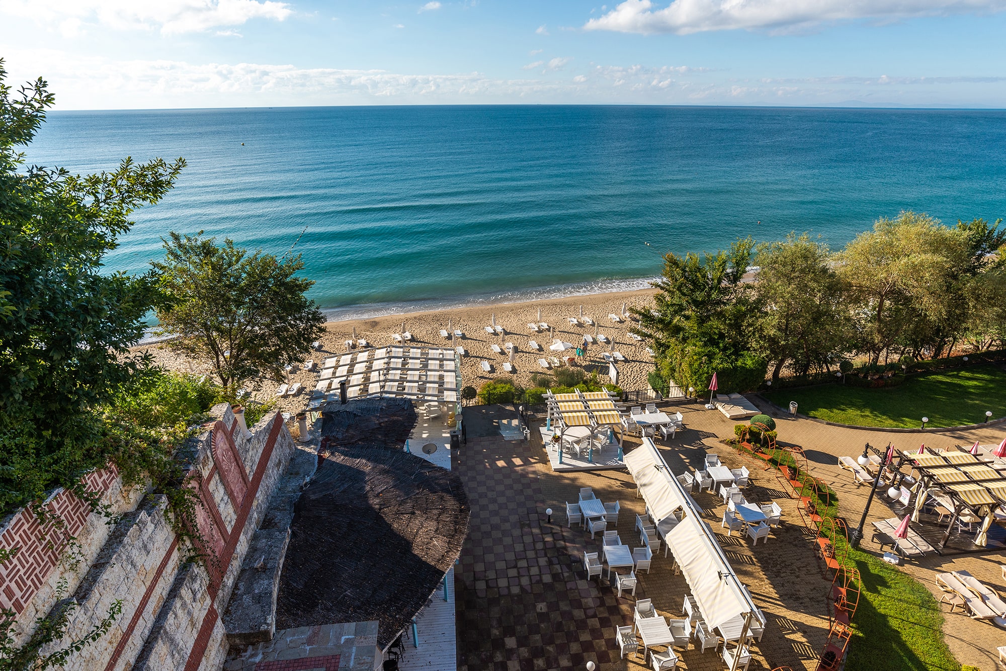 Tiva del Mar-Plaza.jpg