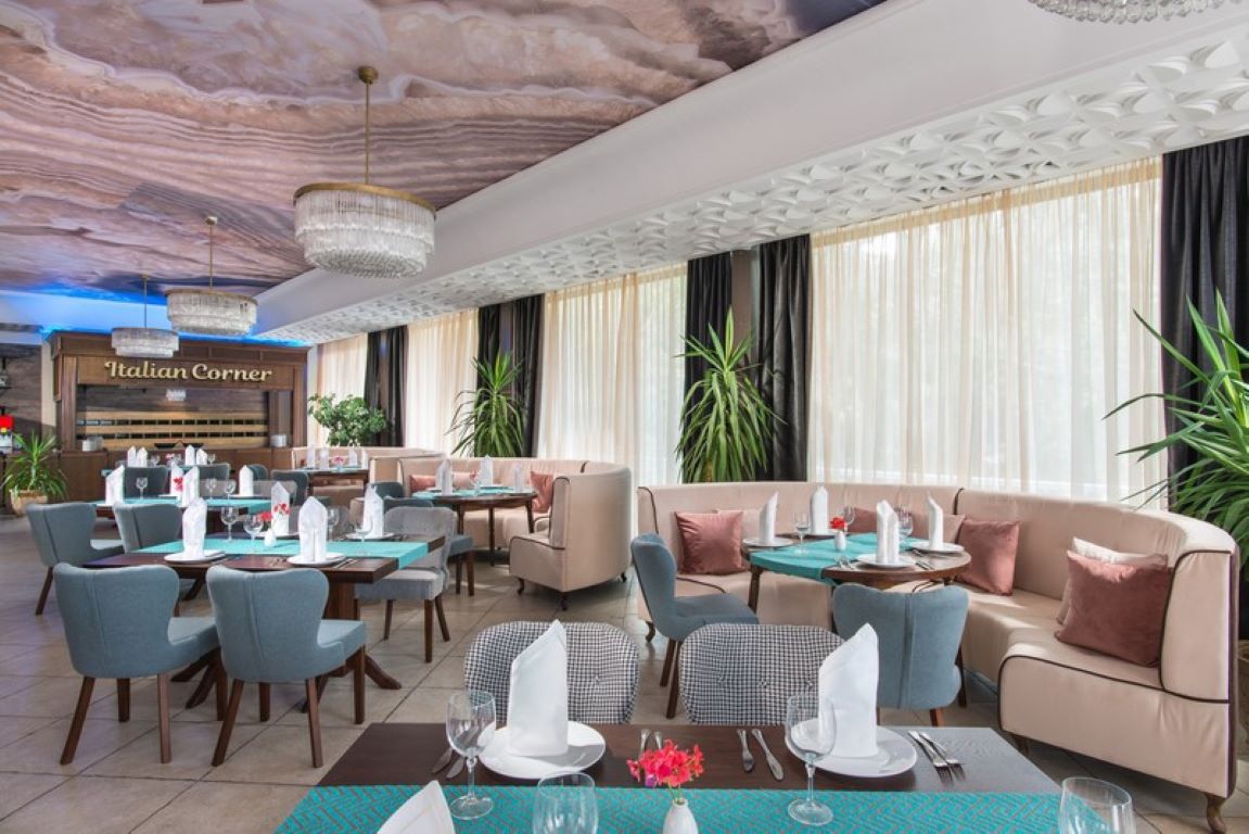 Hotel Palace-Restoran.jpg