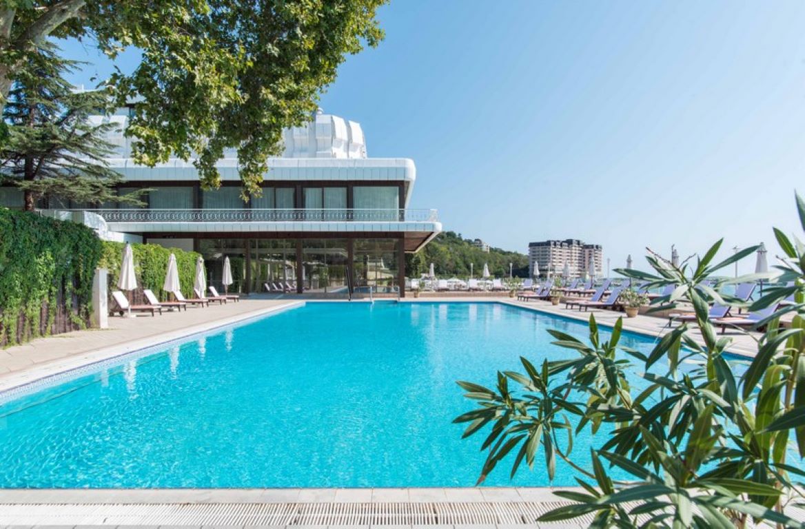Palace Hotel-Bazen.jpg