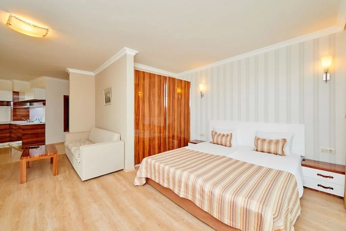 Penelope Palace-Deluxe studio.jpg