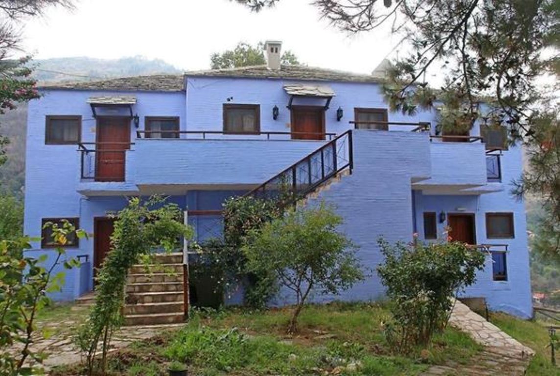 Tsigoura Hotel.jpg