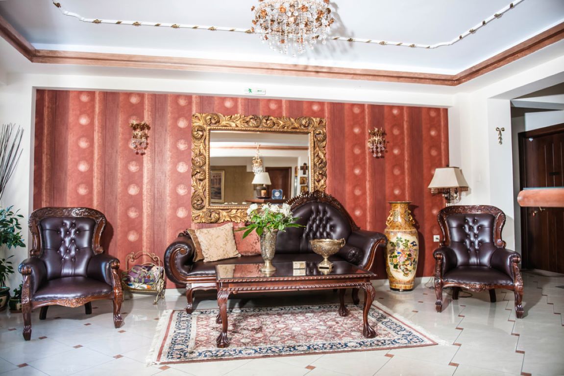 Vizantio Hotel lobby.jpg