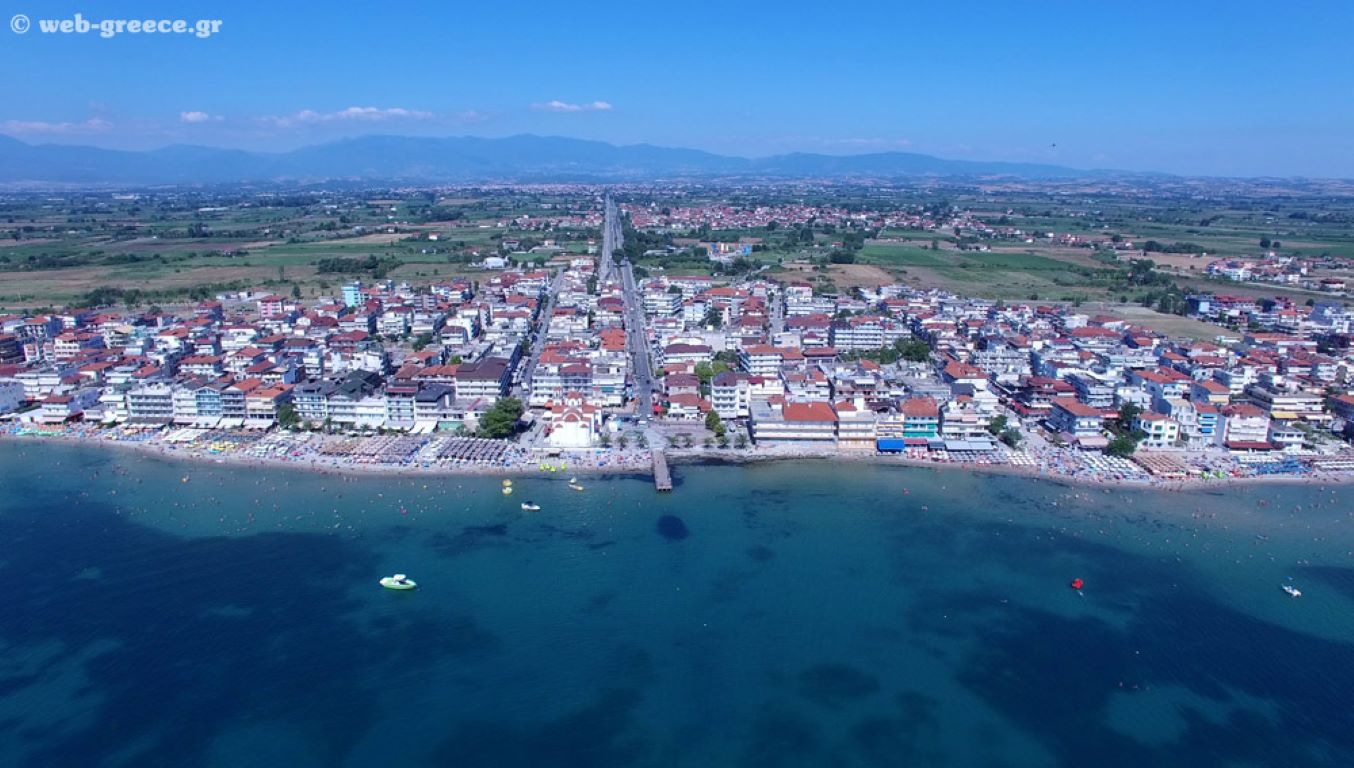 Vizantio Hotel plaza.jpg