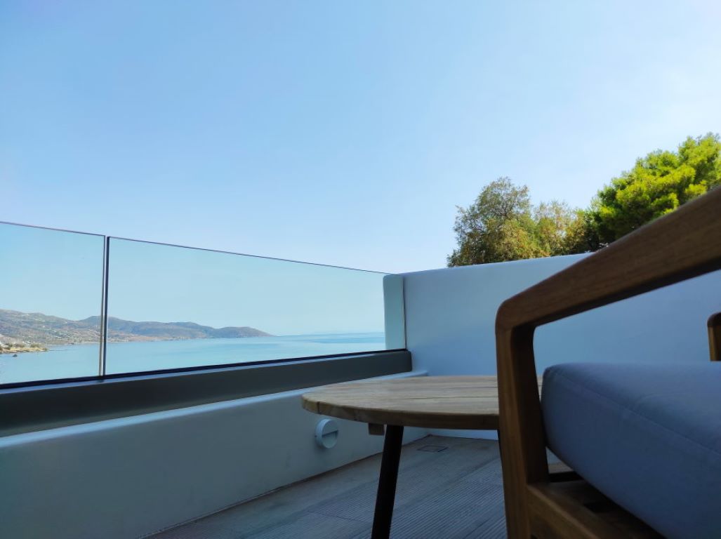 Karystion hotel Ava superior double pogled sa terase.jpg