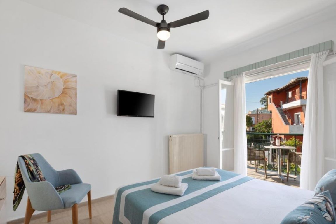 Iliada Beach hotel twin double.jpg