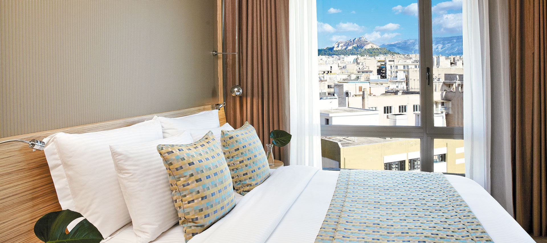 Wyndham Grand Athens Executive Double City View.jpg