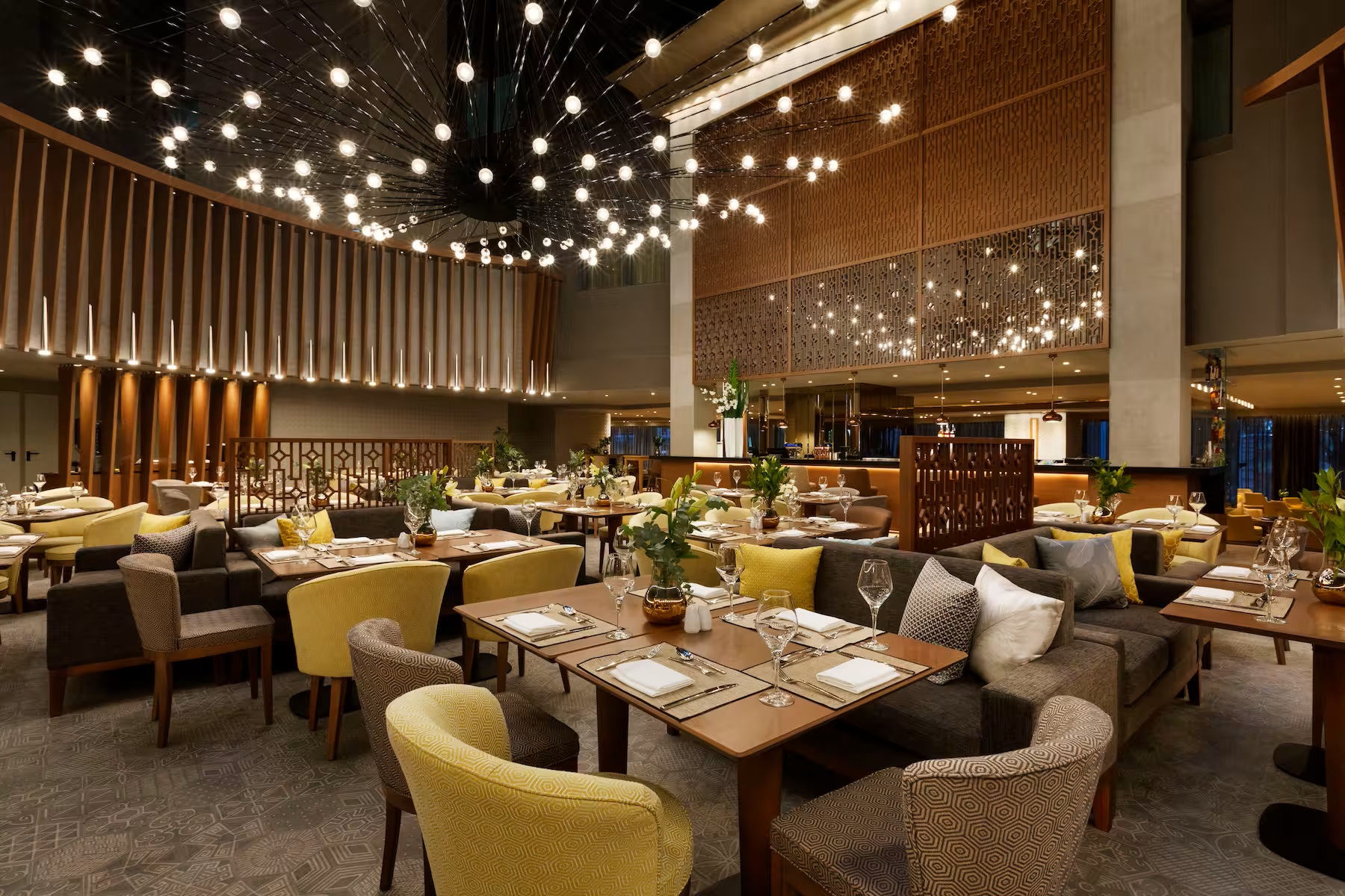 Wyndham Grand Athens hotel restoran.jpg