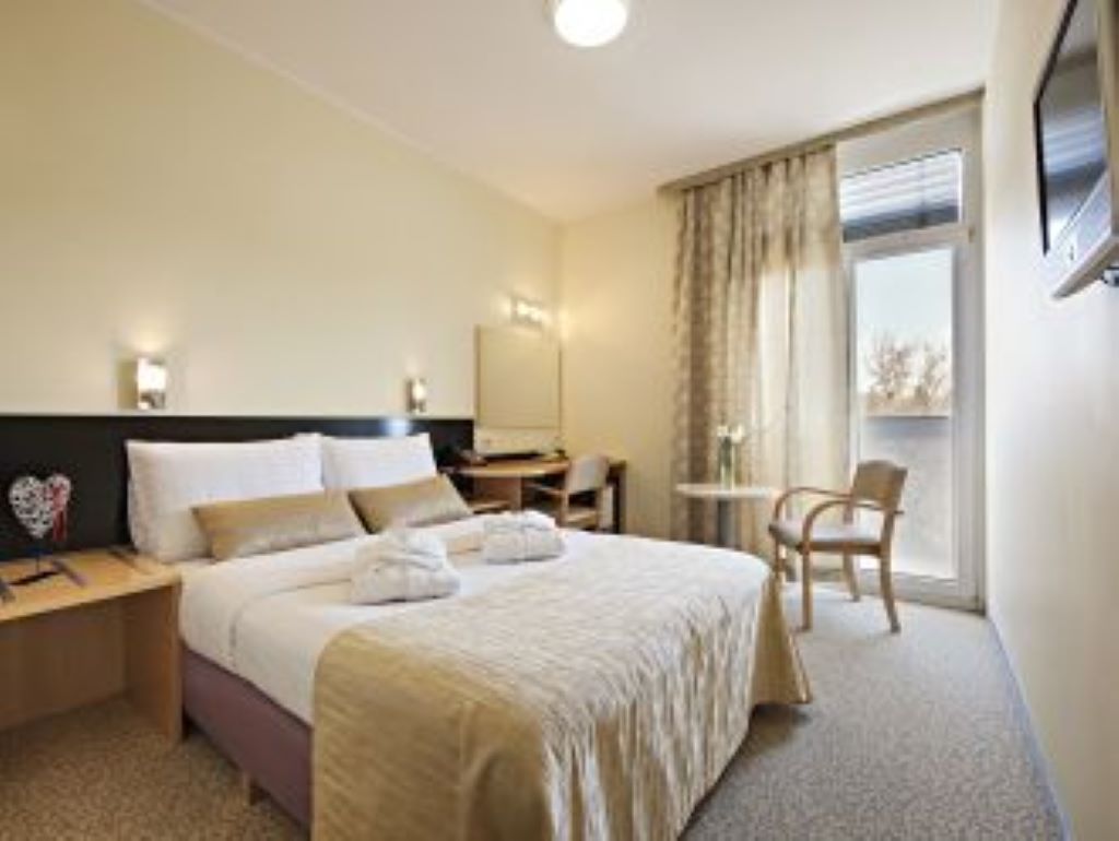 Radin Hotel-Economy soba.jpg