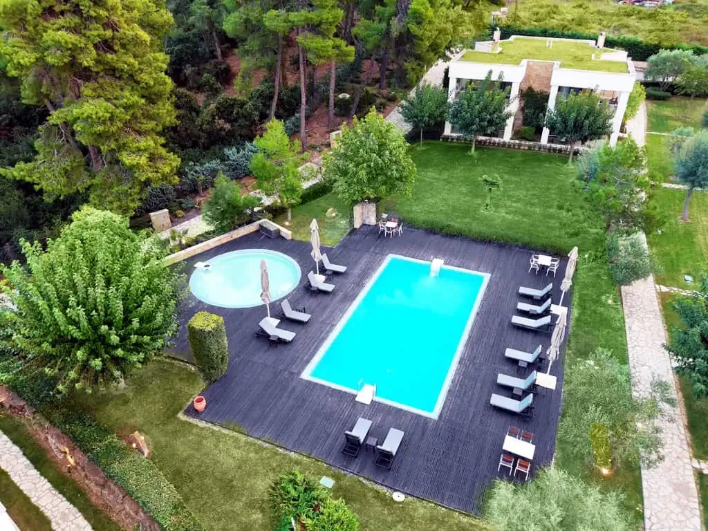 Sani Polyastron Hotel & Spa bazen hotela.jpg