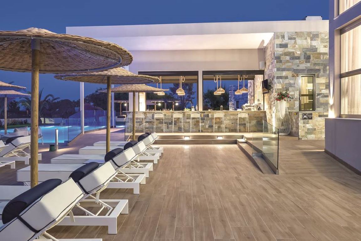 Golden Sun Resort hotel pool bar.jpg