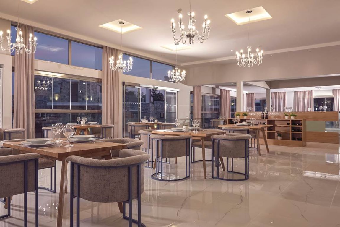 Golden Sun Resort hotel restoran.jpg