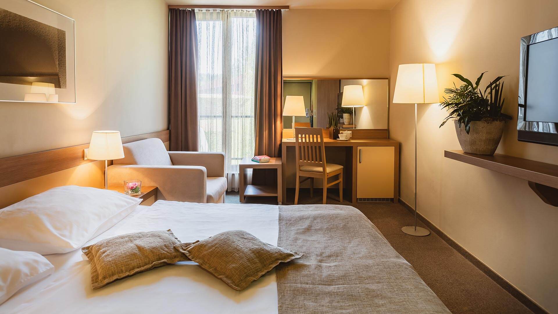 Breza Hotel-Standardna soba prednji deo ili basta sa balkonom.jpg