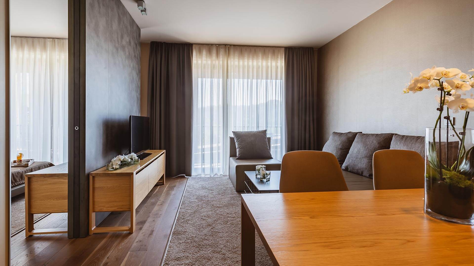 Sotelia Hotel-Deluxe suite sa djakuzijem i saunom.jpg
