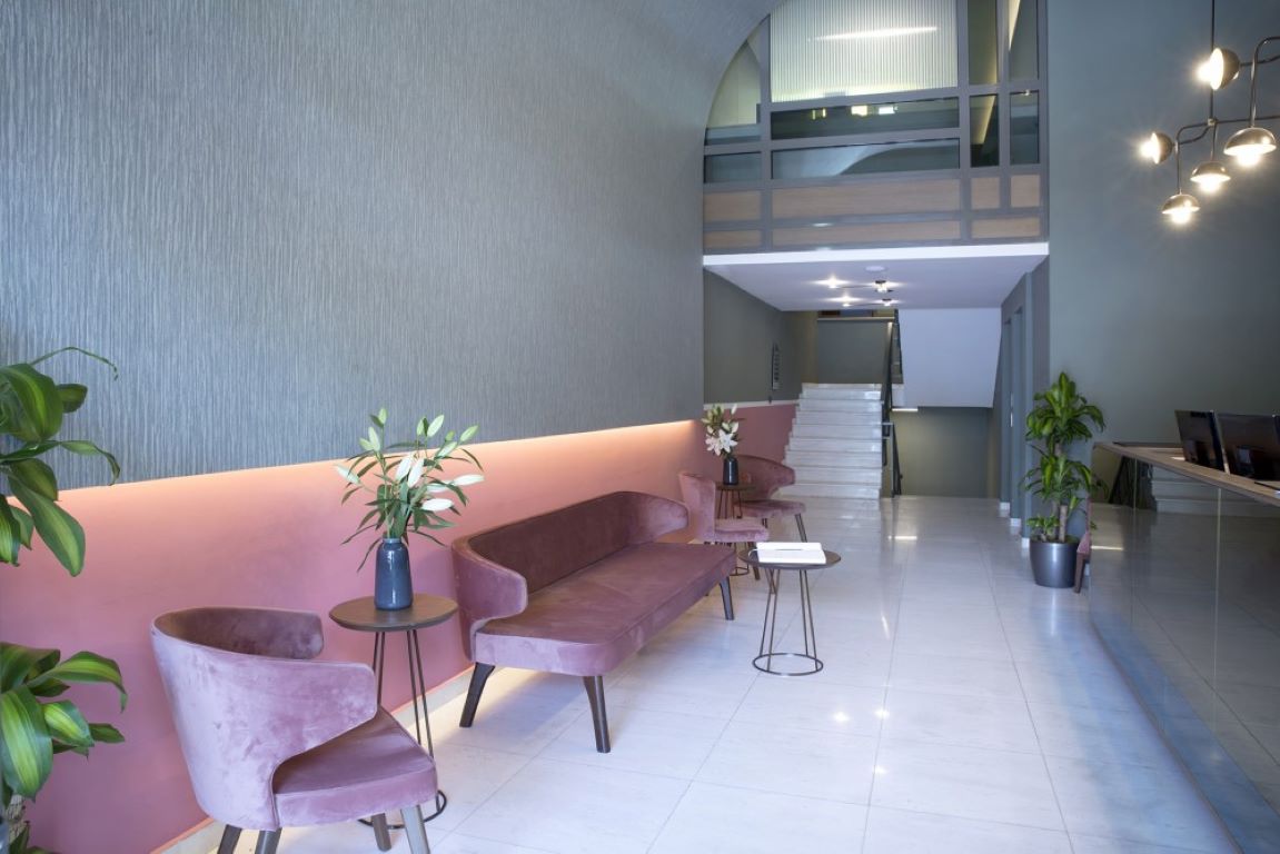 Wyndham Athens Residence hotel lobi.jpg