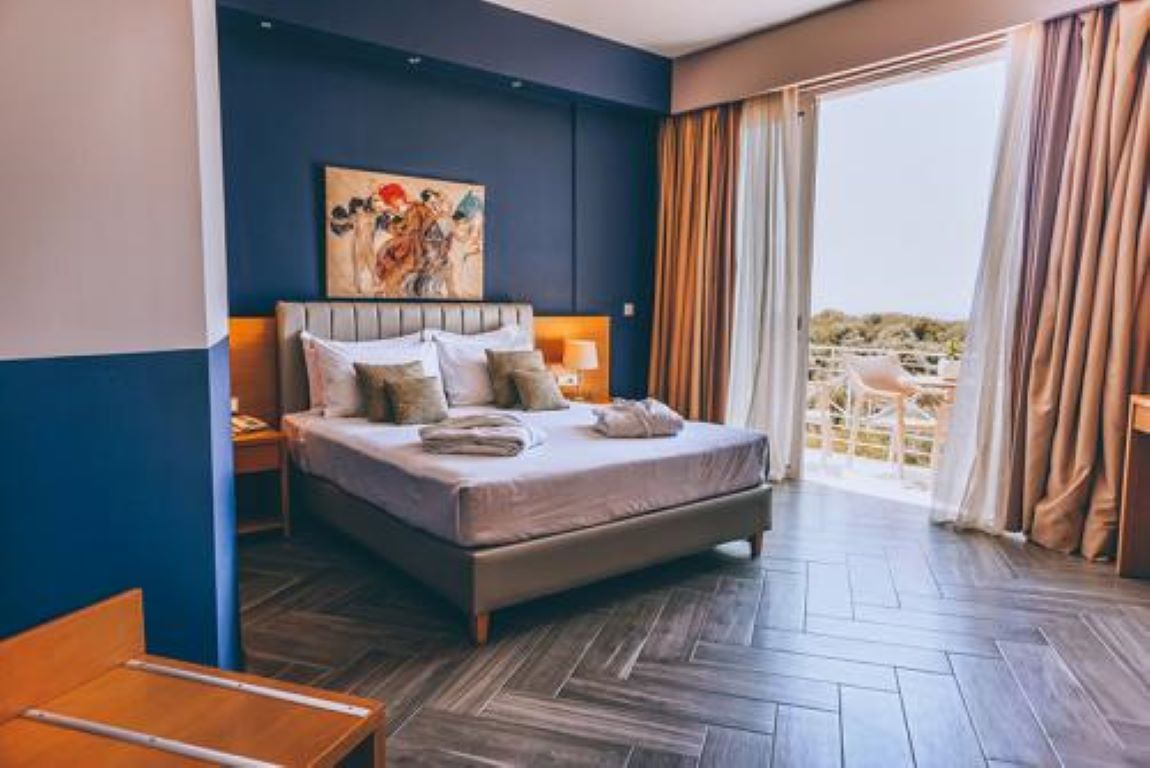 Apollo Resort Art hotel main suite.jpg