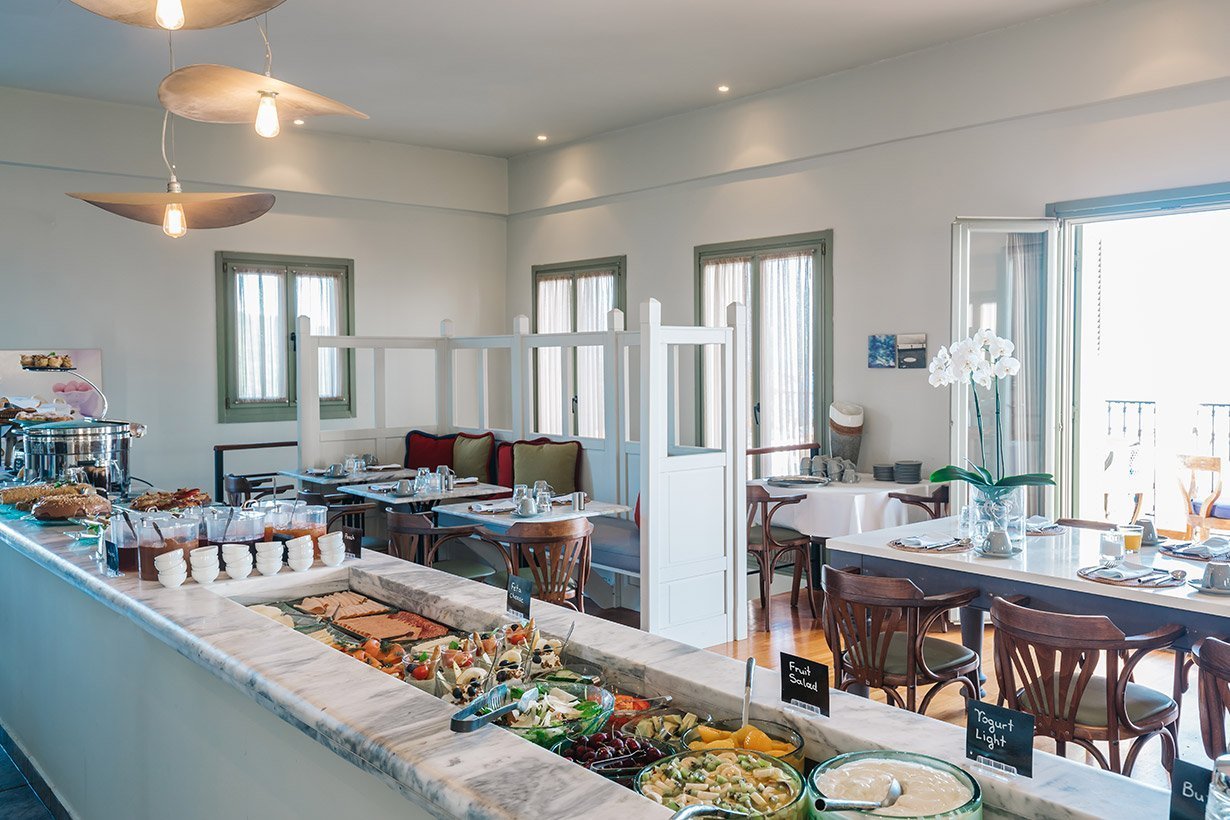 Hotel Emelisse breakfast room.jpg