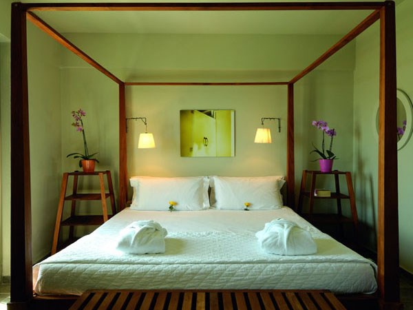 Hotel Emelisse honeymoon suite.jpeg